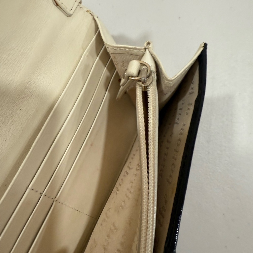 Kate Spade New York Kylie Crossbody Purse/ Wallet (see Photo) - Picture 6 of 9